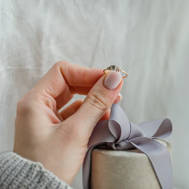 Elegant engagement ring with salt and pepper diamond ANGELA Image