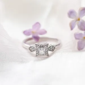 NOEL gold engagement ring with princess diamond Thumbnail