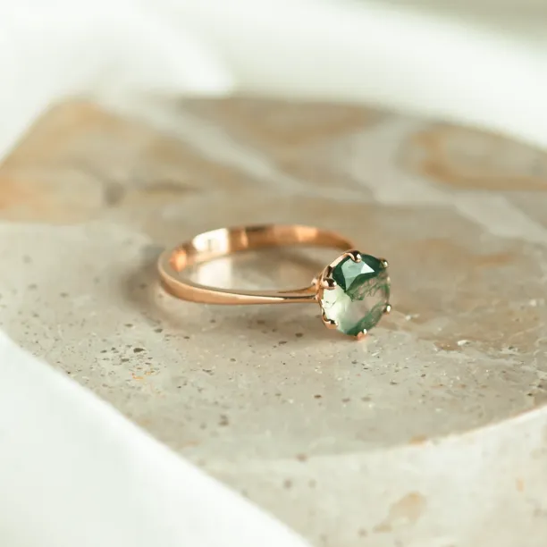 Moss agate gold ring OLLY Image