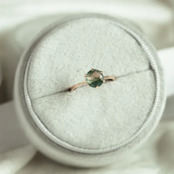 Moss agate gold ring OLLY Image