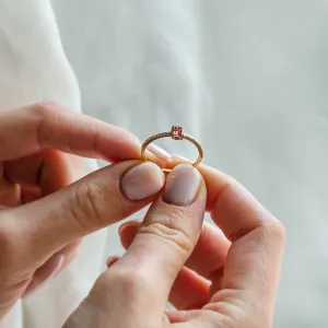 Engagement ring with pink lab grown diamond CORALINE Thumbnail