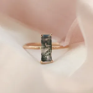 Gold ring with moss agate MOS