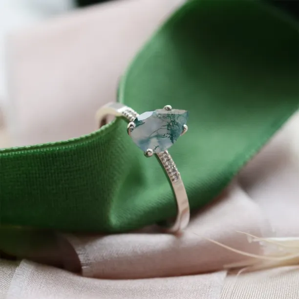 Mossagate engagement ring with diamonds MARTINA Image