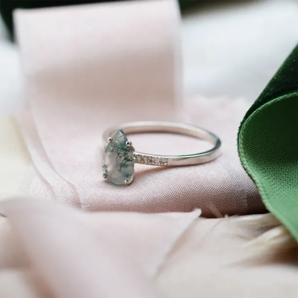 Mossagate engagement ring with diamonds MARTINA Image