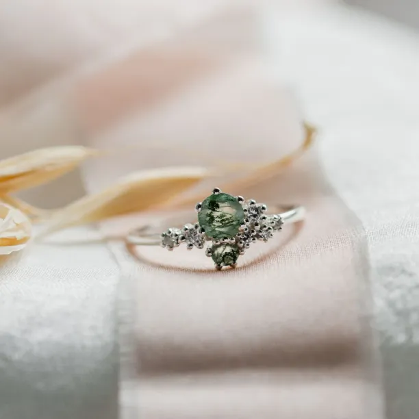 Cluster ring with moss agate and diamonds FANTASY Image