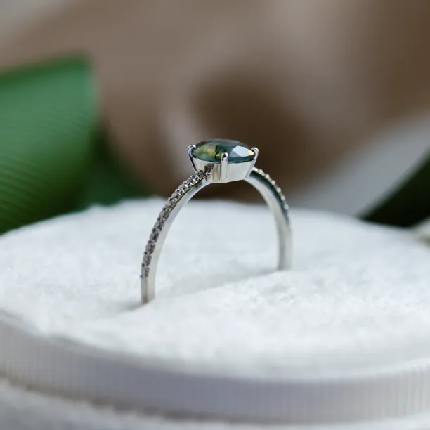 Gold engagement ring with moss agate and moissanites ARWEN Image