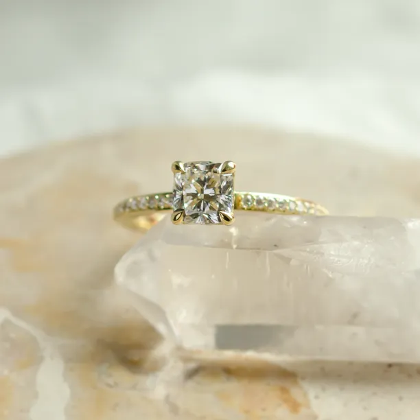 Luxury lab grown diamond engagement ring ARABELLA Image