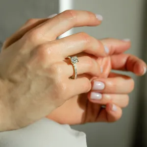Luxury lab grown diamond engagement ring ARABELLA Thumbnail
