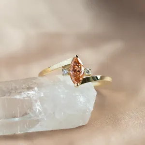 Gold ring with orange and white lab grown diamnods PESCA Thumbnail