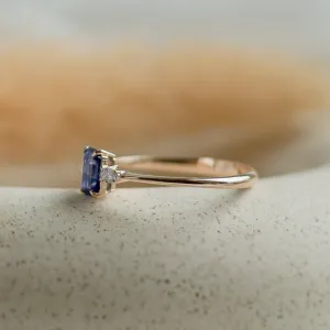 Elegant emerald sapphire and pear diamond ring LEILANI Thumbnail