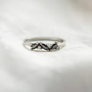 Gold ring with marquise black and classic diamonds VALLO