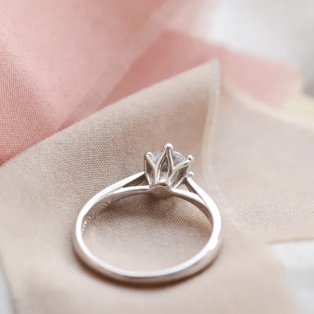 Engagement ring with 0.5ct lab grown diamond TRINIE Image