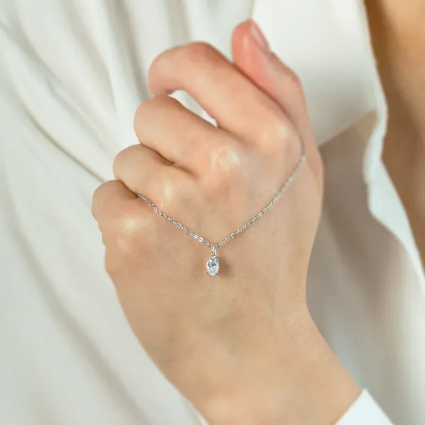 Gold pendant with oval lab created diamond VIV Image