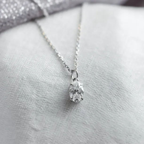 Gold pendant with oval lab created diamond VIV Image