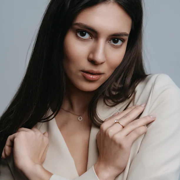 Luxury engagement ring with lab-grown diamonds ISADORA Image