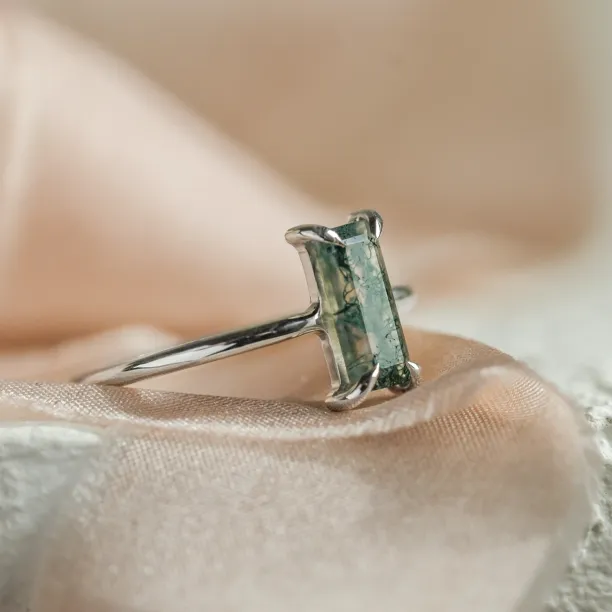 Elegant ring with baguette moss agate FAIRY Image