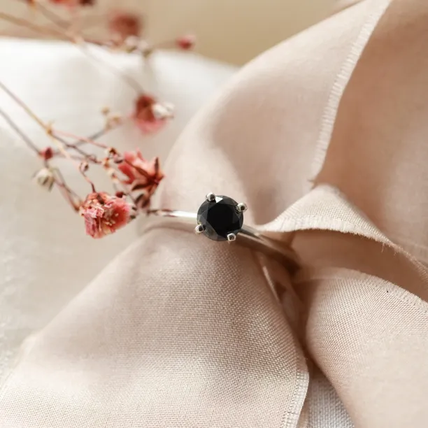 Engagement ring with black diamond FLORA Image