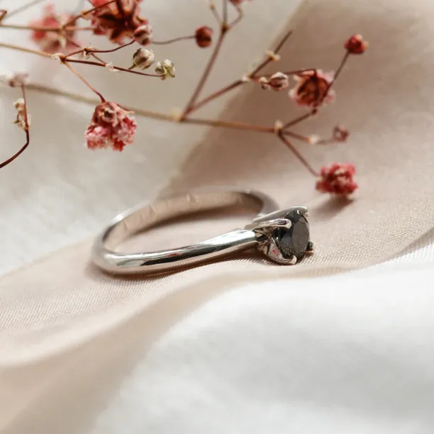 Engagement ring with black diamond FLORA Image