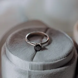 Engagement ring with black diamond FLORA Thumbnail