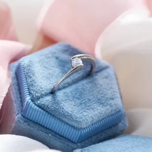 Elegant engagement ring with lab-grown diamond HELSO Thumbnail