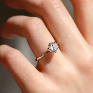 Luxury engagement ring with lab grown diamond OLLAF