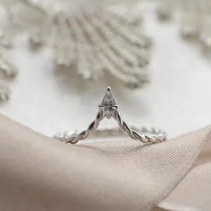 V stacker ring with kite salt and pepper diamond NIAM Thumbnail