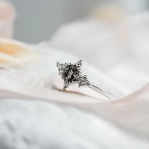 Gold ring with rutilated quartz and diamonds PHOENIX Thumbnail