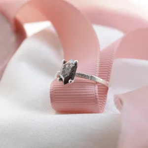 Gold ring with hexagon salt´n´pepper diamond NIAMH Thumbnail