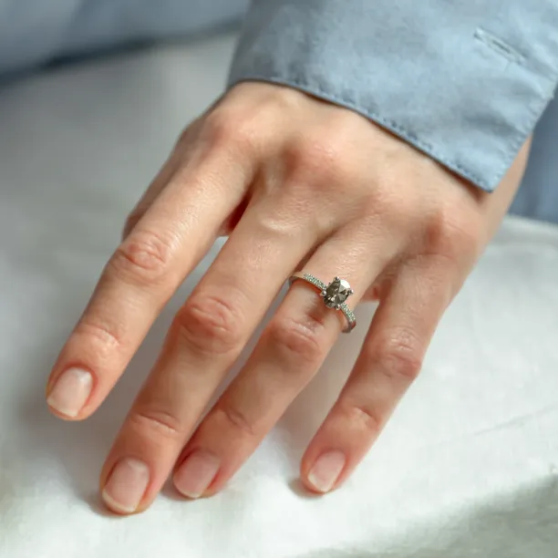 Gold ring with oval salt and pepper diamond ROXANE Image
