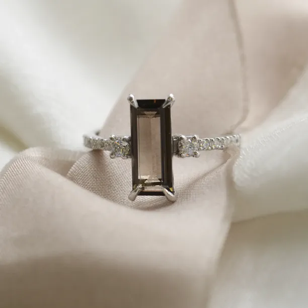 Smoky quartz in gold diamond ring FUME Image