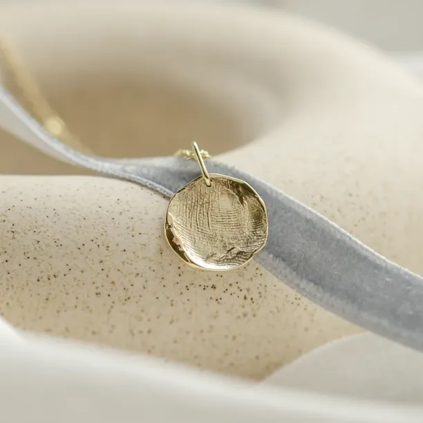 Gold necklace with custom fingerprint PALMER Image