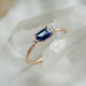 Modern ring with emerald sapphire and diamonds EUDE Thumbnail