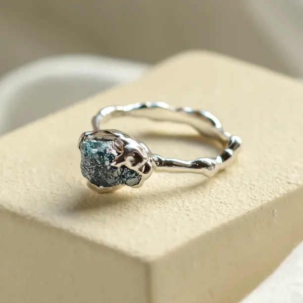 Unusual ring with blue raw diamond MARE Image