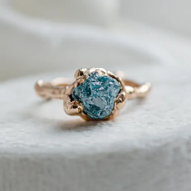 Unusual ring with blue raw diamond MARE Image