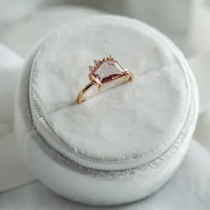 Gold ring with sapphire and diamonds TARA Thumbnail