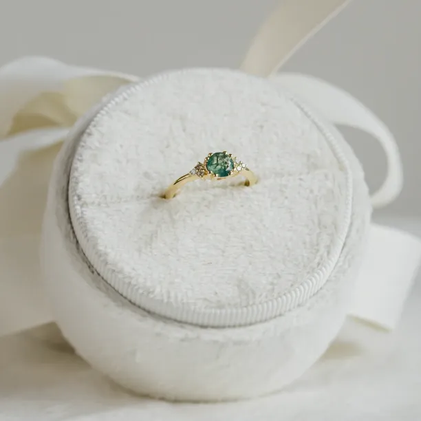 Noble gold ring with moss agate and diamonds MONNY Image