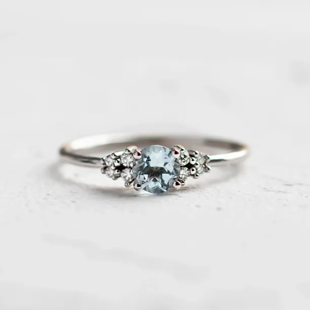Dainty round aquamarine ring gold AZZURRO Image