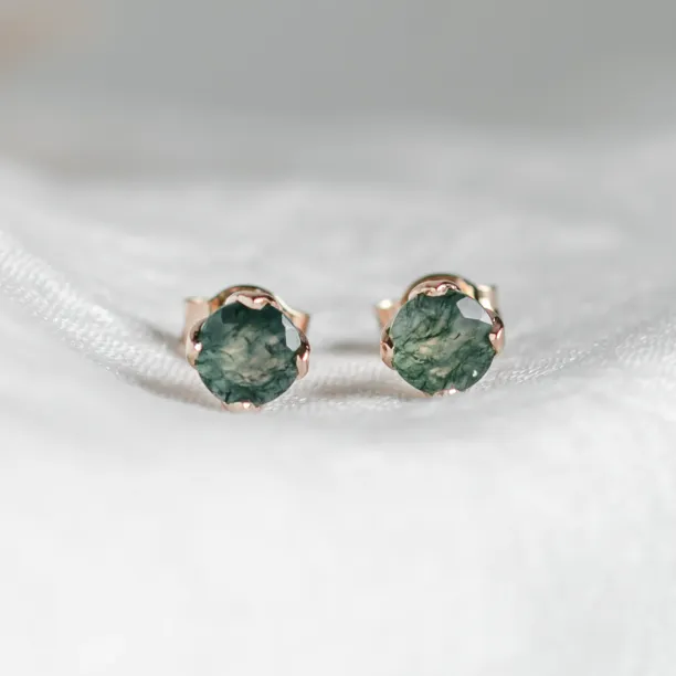 Round gold stud earrings with moss agate RENE Image