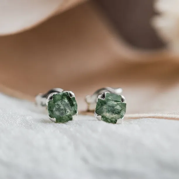 Round gold stud earrings with moss agate RENE Image