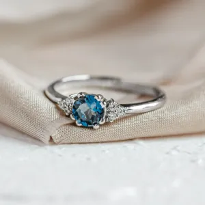 Engagement ring with topaz and diamonds MONELAND Thumbnail