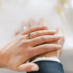 Gold ring with london blue topaz DROP Thumbnail