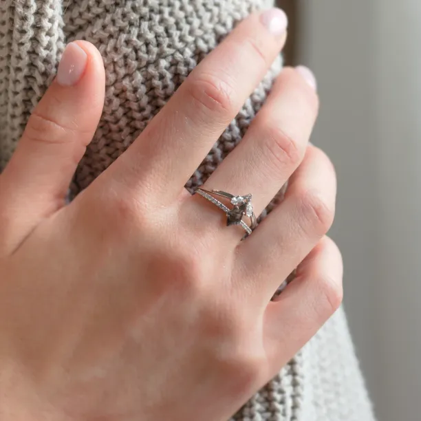 Engagement set of tree rings with salt and pepper diamonds ZERIX Image