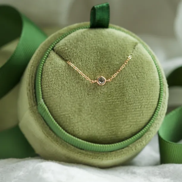 Minimalist bracelet with salt and pepper diamond TANYA Image