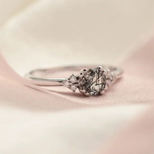 Gold ring with quartz and diamonds MONNY Image