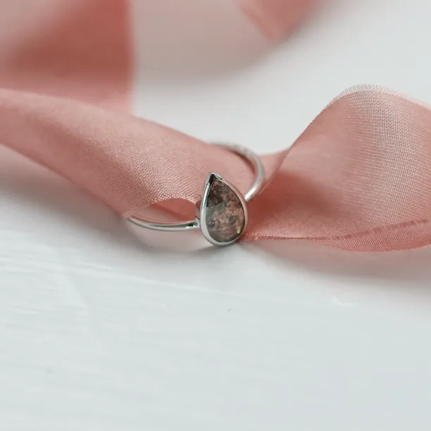 Gold engagement ring with salt and pepper diamond ARDALES Image