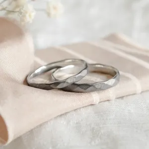 Black wedding bands in gold with hammered surface AZTEK Thumbnail