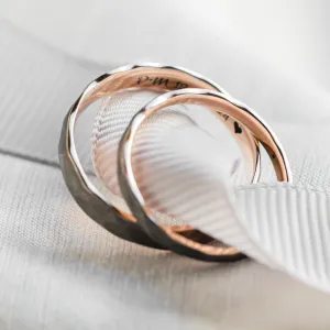 Black wedding bands in gold with hammered surface AZTEK Thumbnail