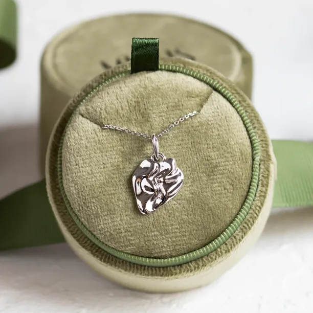 Original heartshaped necklace MARGUERITE Image