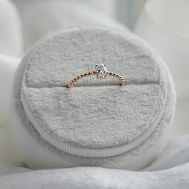 Minimalist beaded ball ring with moissanite CARLIN Image