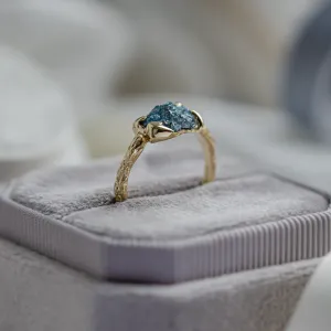 Gold ring with blue raw diamond CLOUD Thumbnail